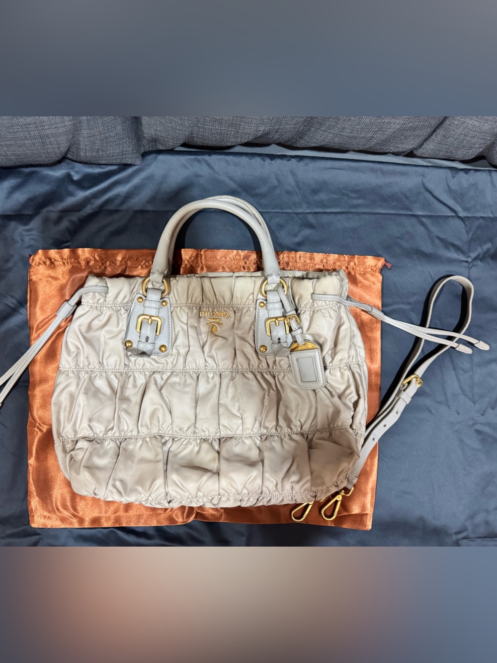 ❤️ Prada Tessuto Gaufre Gray Nylon 2-way Tote Bag with Leather Details ❤️